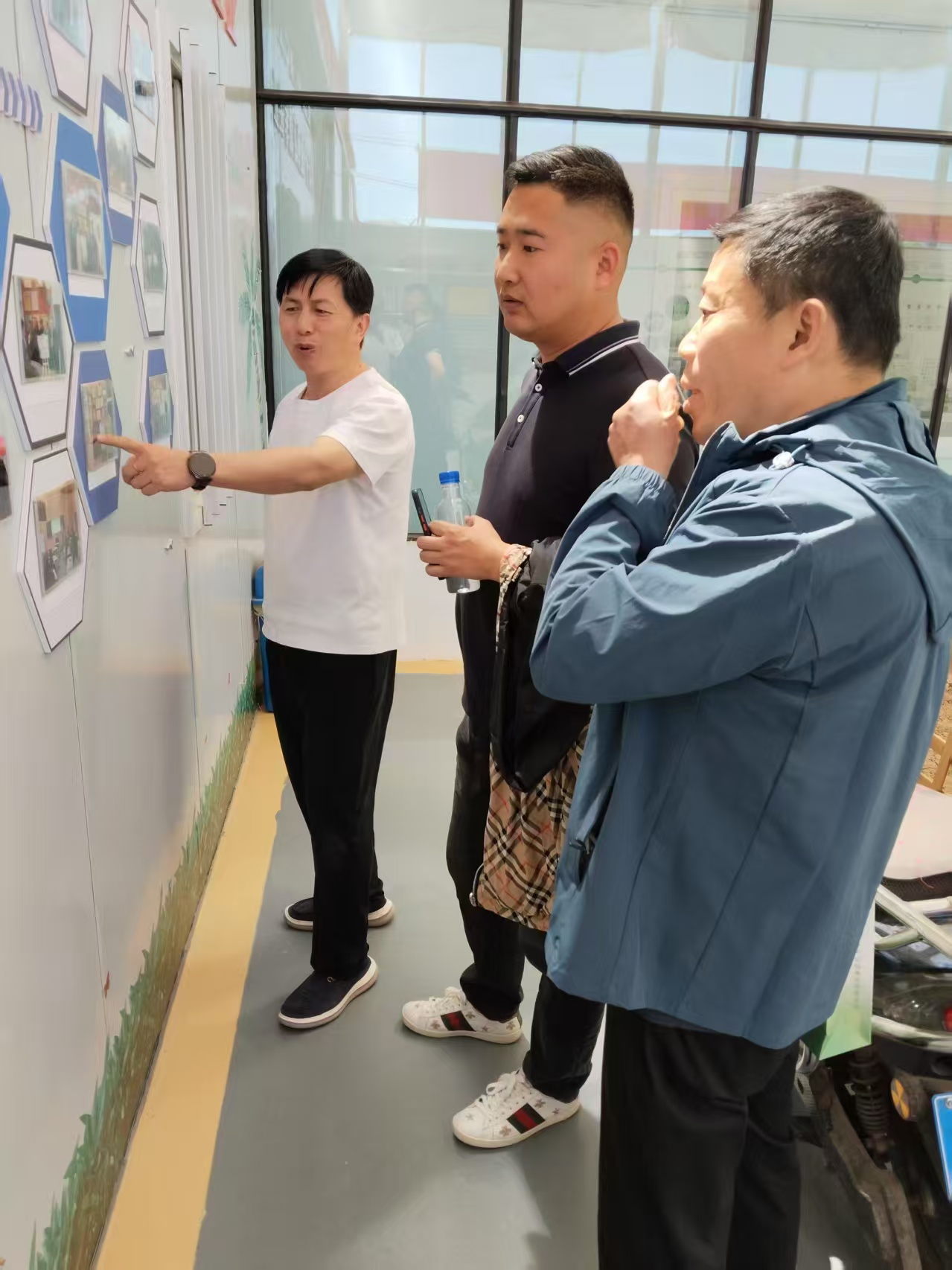 输入图片说明