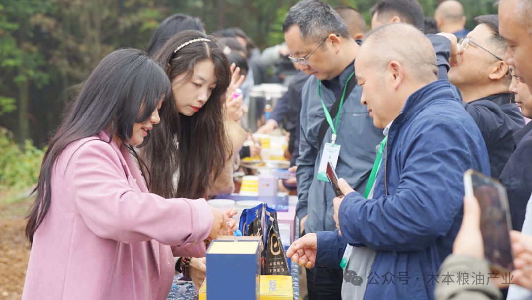 输入图片说明 输入图片说明